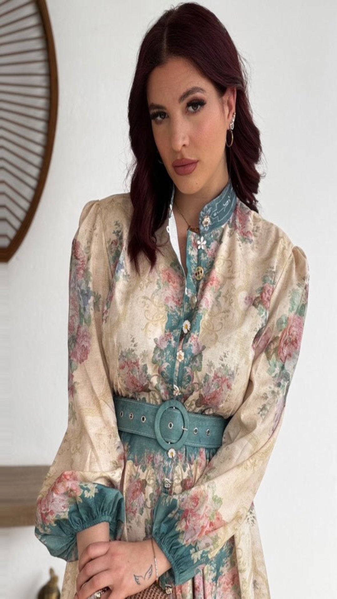 Vestido estampado floral cinturón