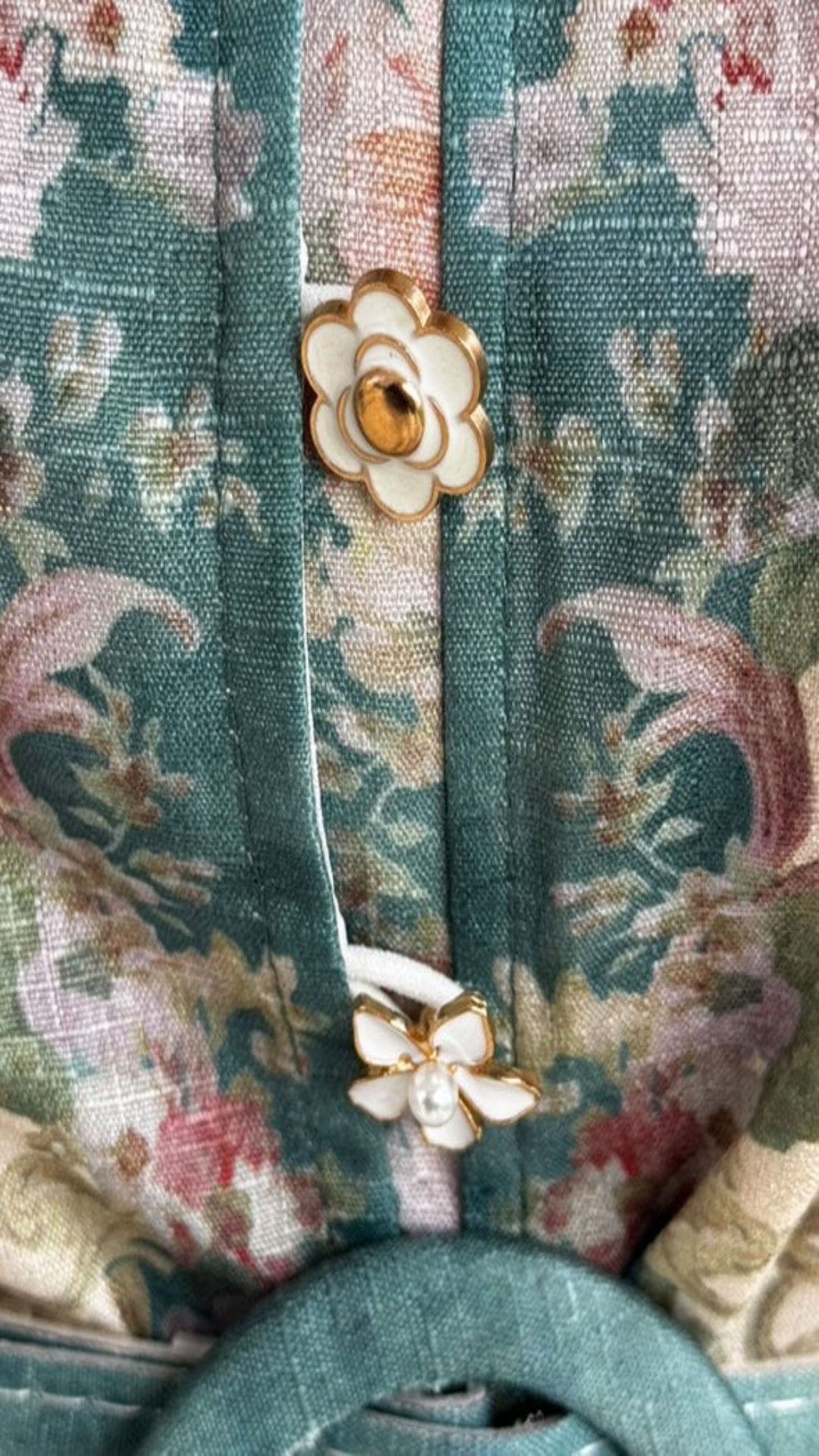 Vestido estampado floral cinturón