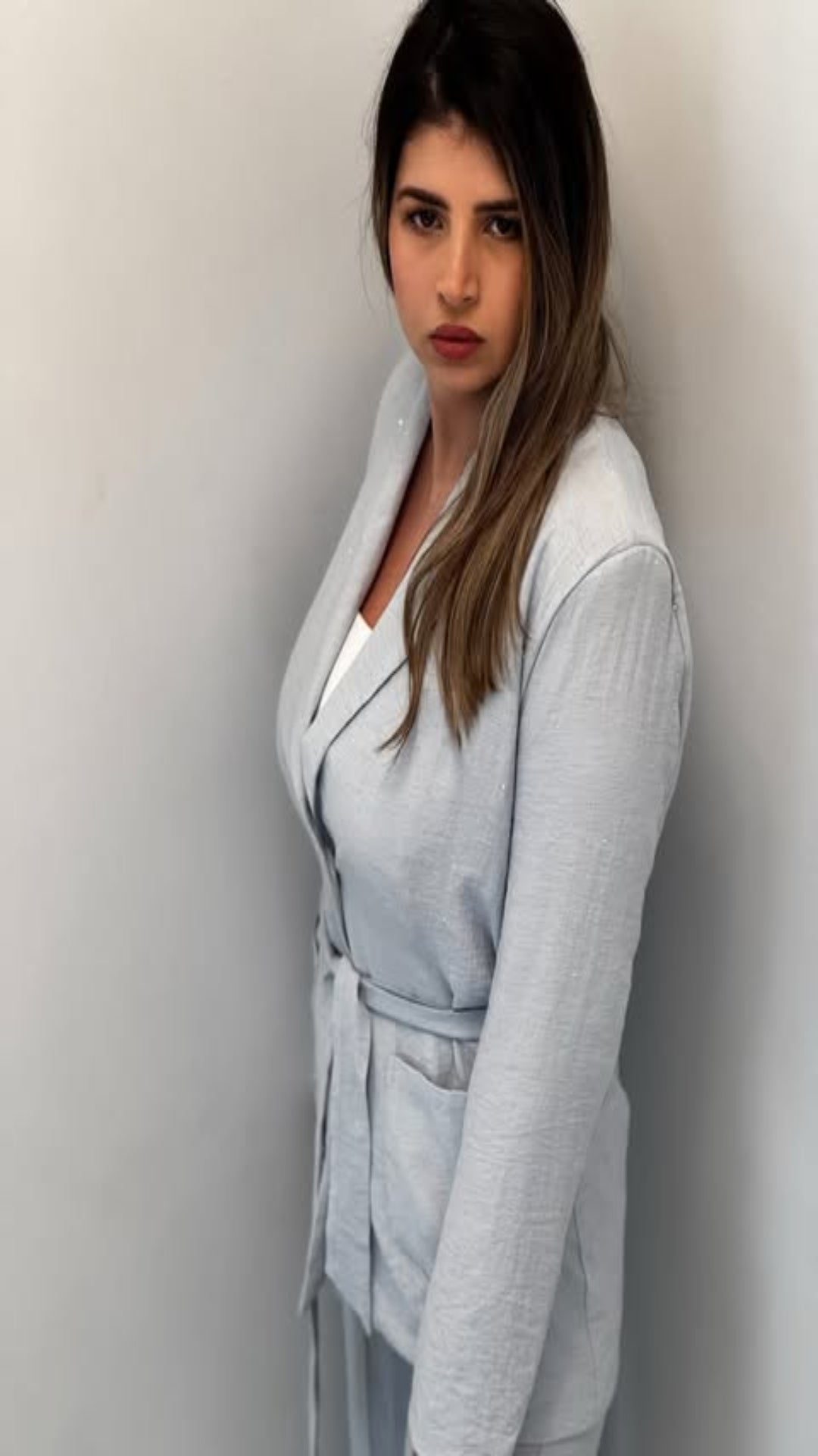Traje lino brillos