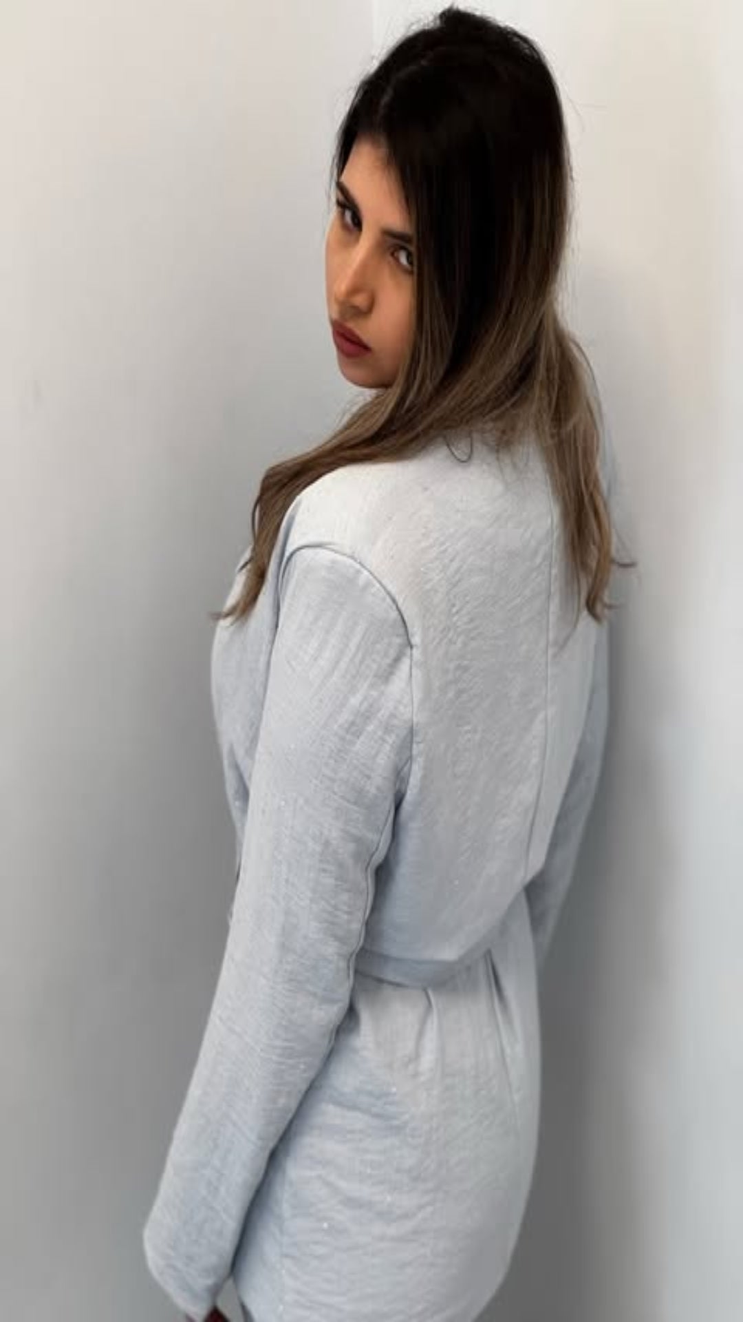 Traje lino brillos