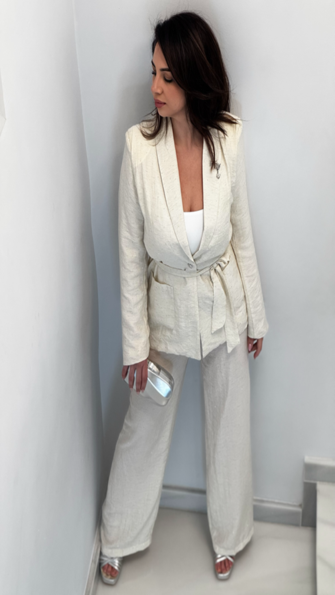 Traje lino brillos