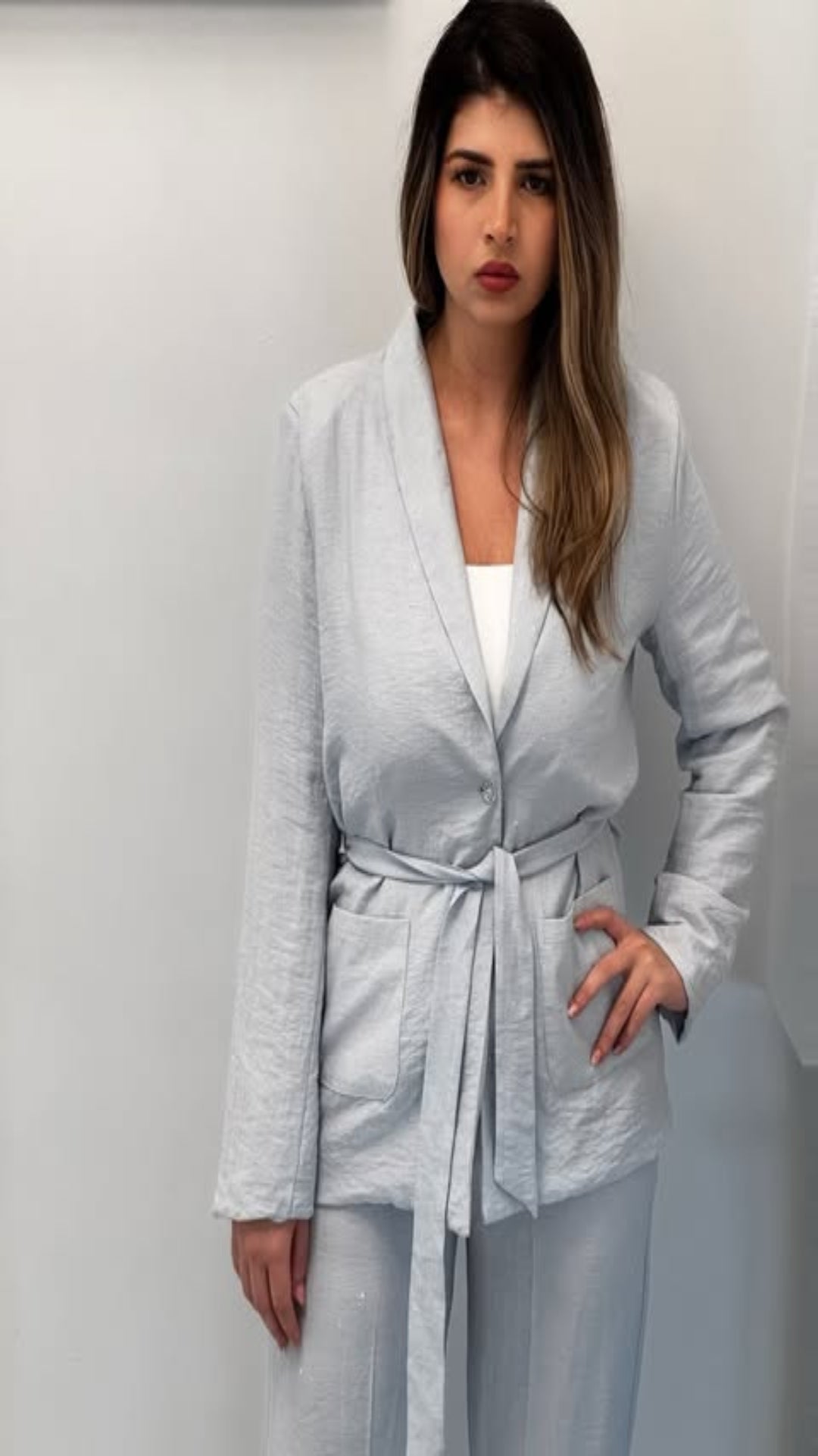 Traje lino brillos
