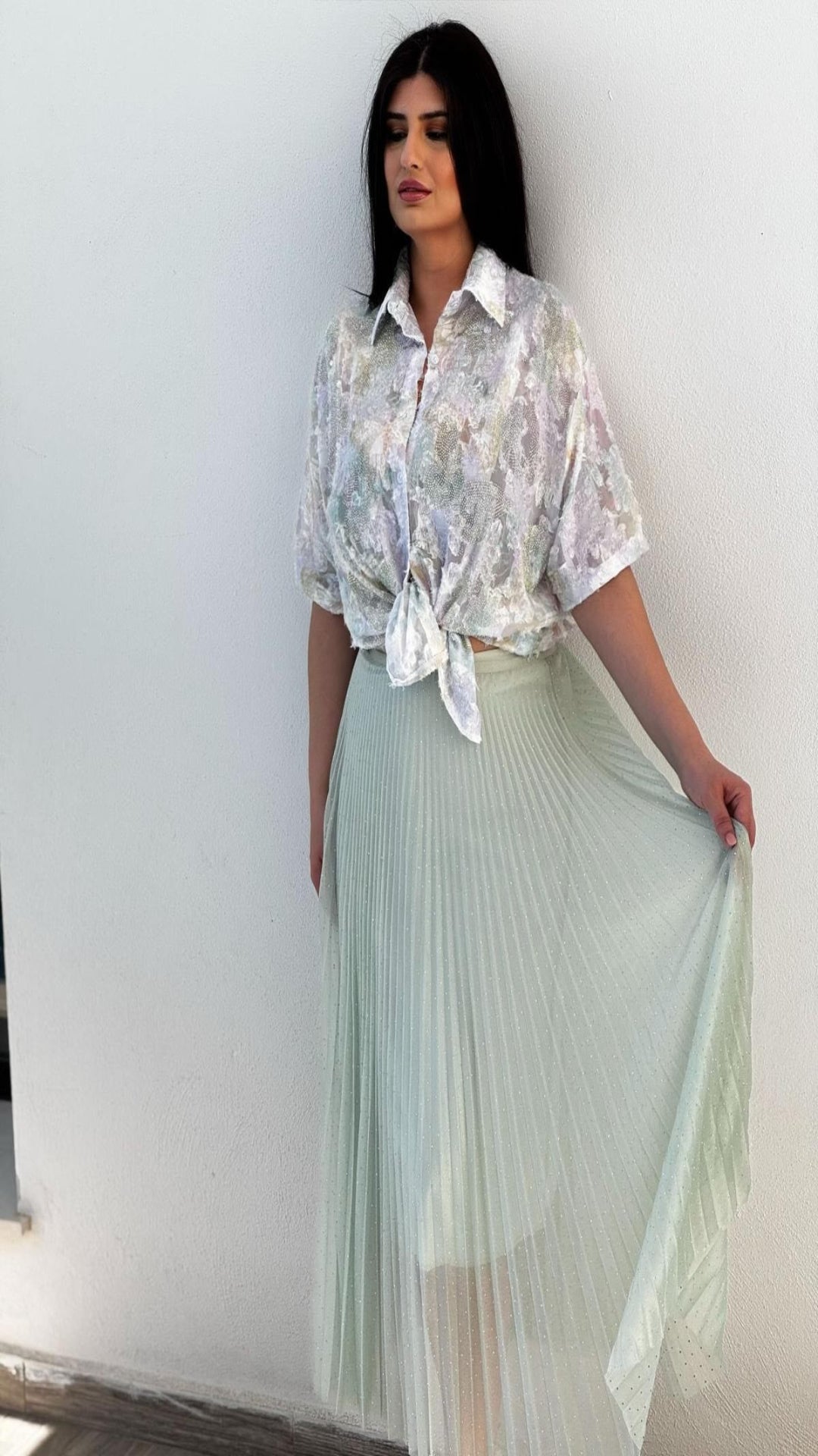 Falda midi brillos plisada