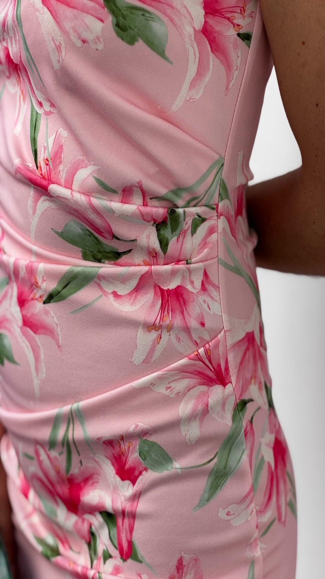 Vestido midi drapeado