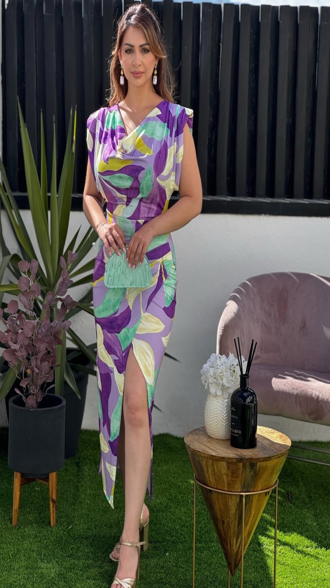Vestido midi hombreras