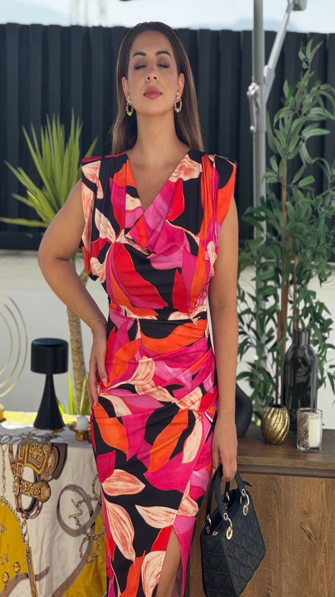 Vestido midi hombreras