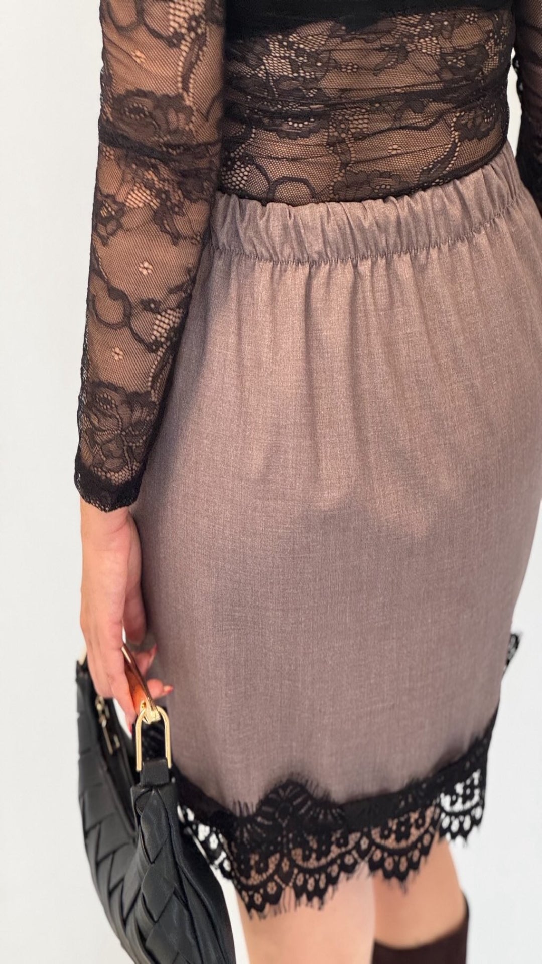 Falda mini combinada encaje