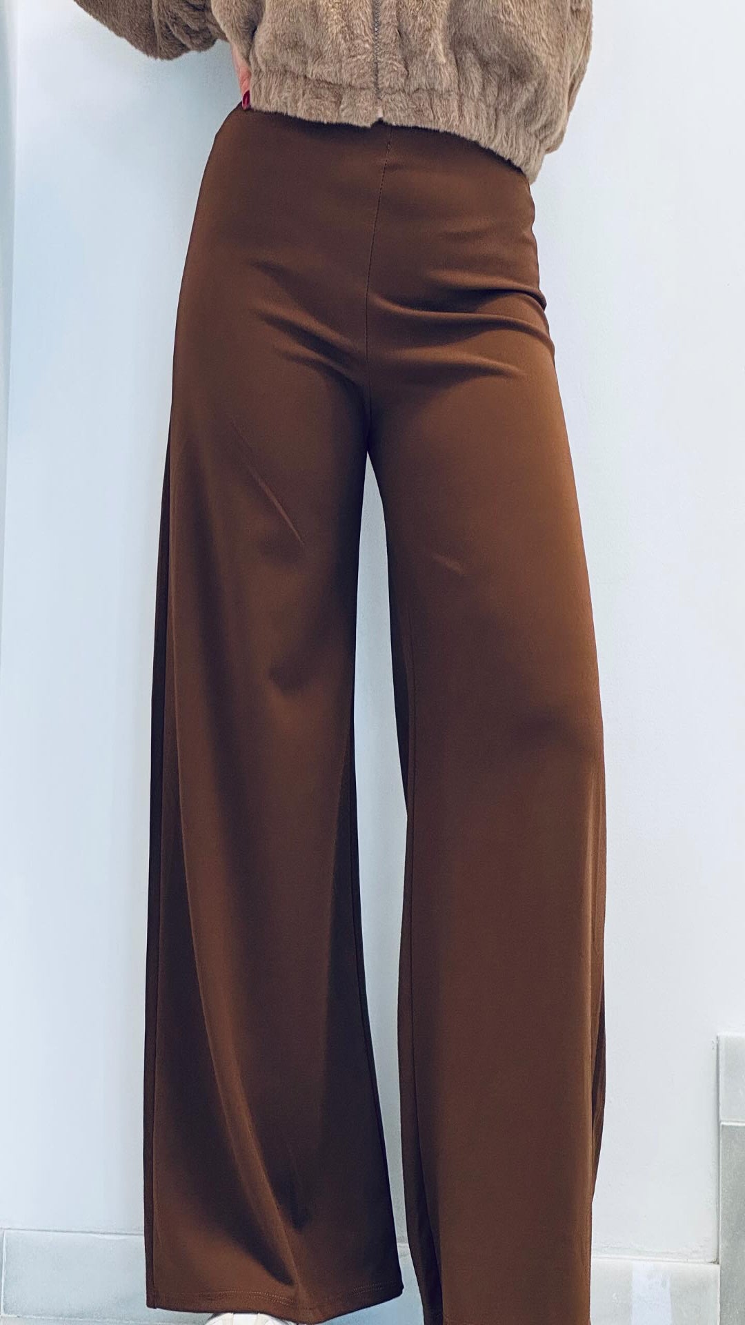 Pantalón fluido recto