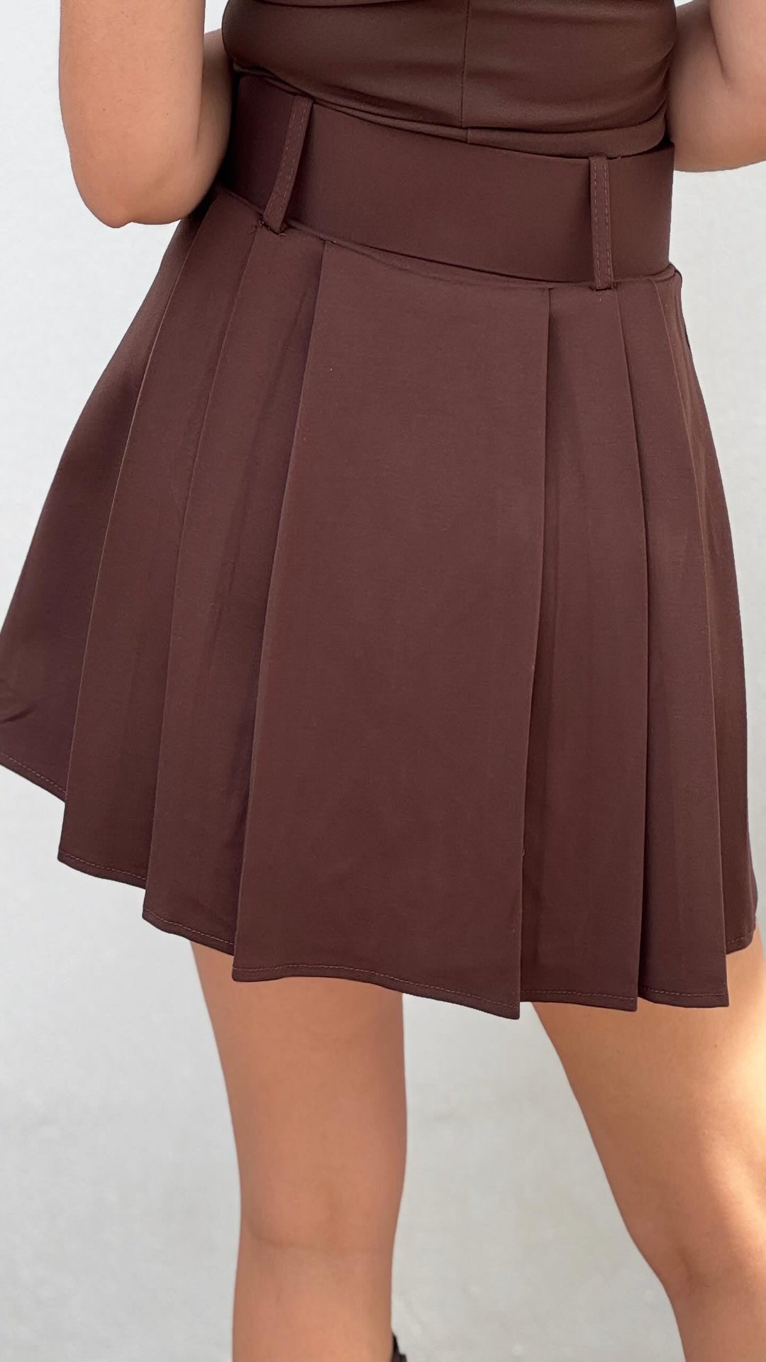 Falda pantalón tablas cinturón