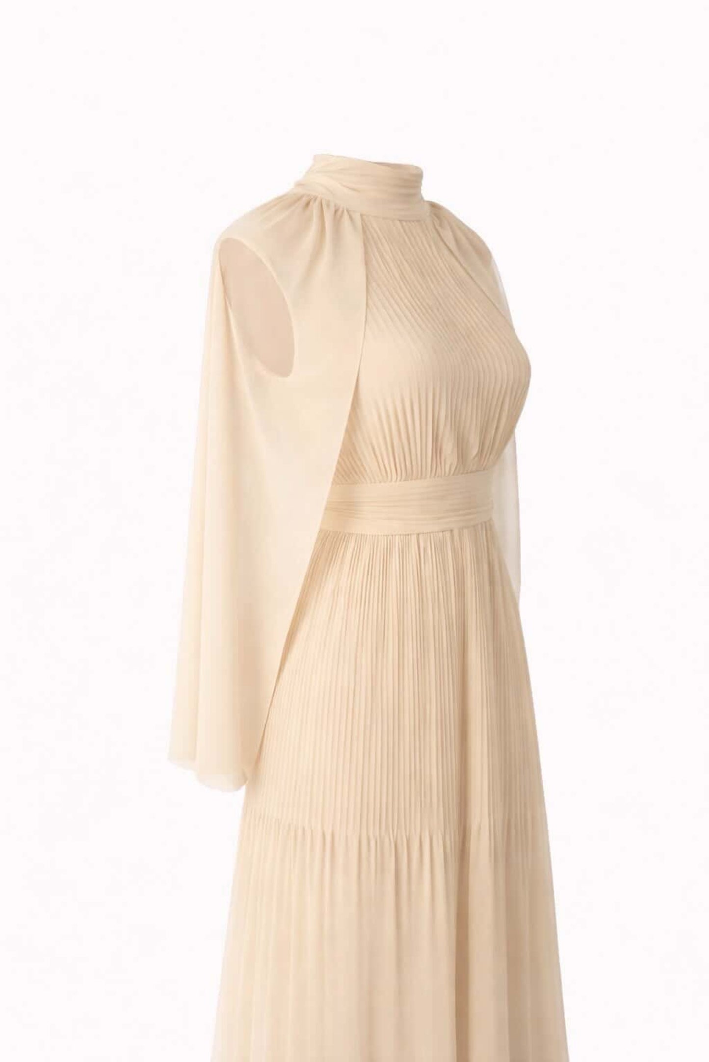 Vestido capa plisado