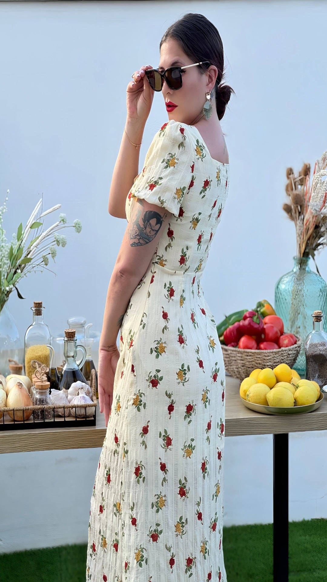 Vestido floral com fenda
