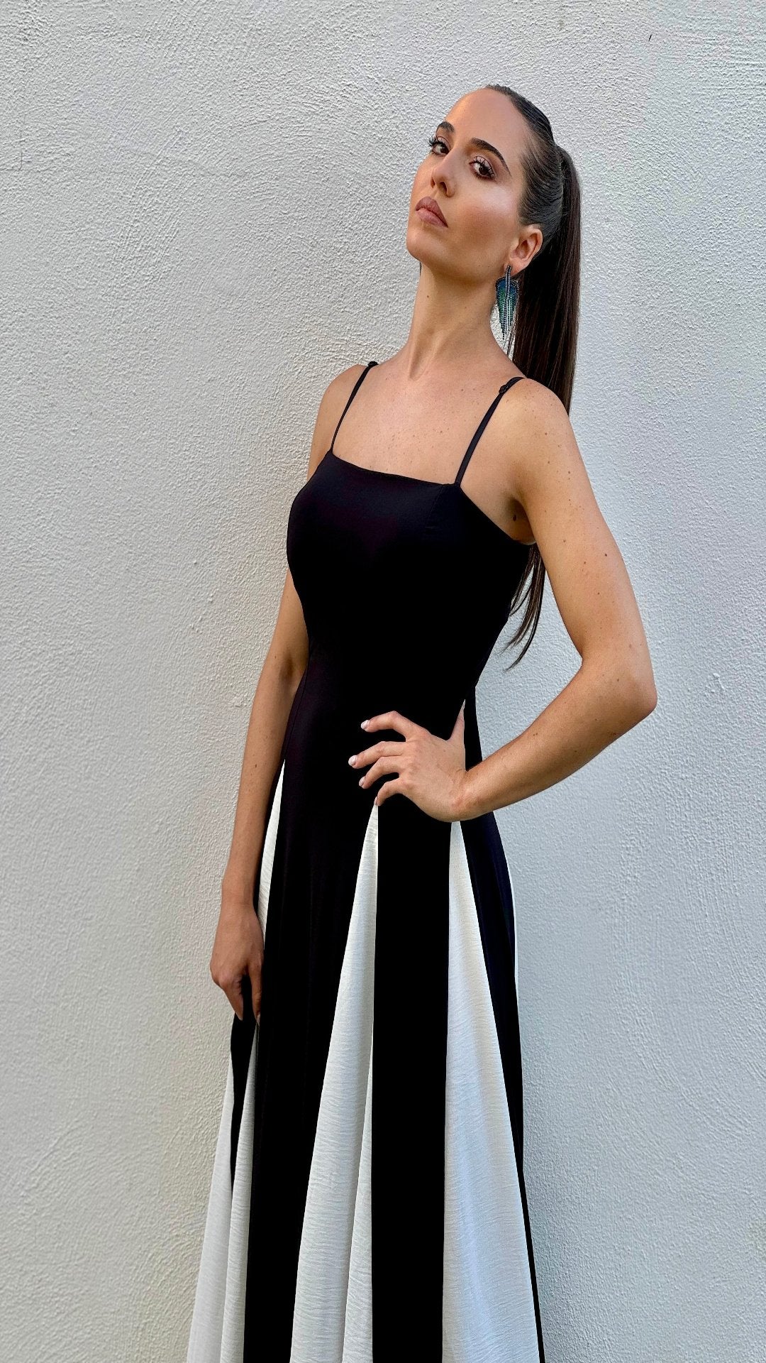Vestido maxi blanco y negro
