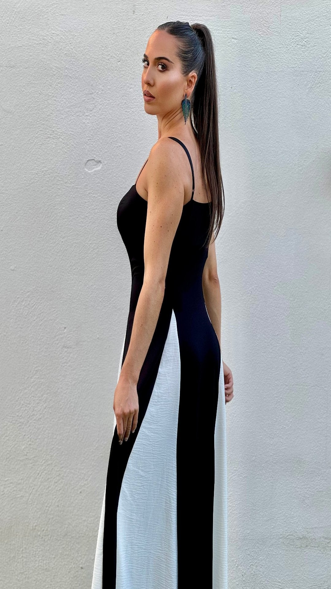 Vestido maxi blanco y negro