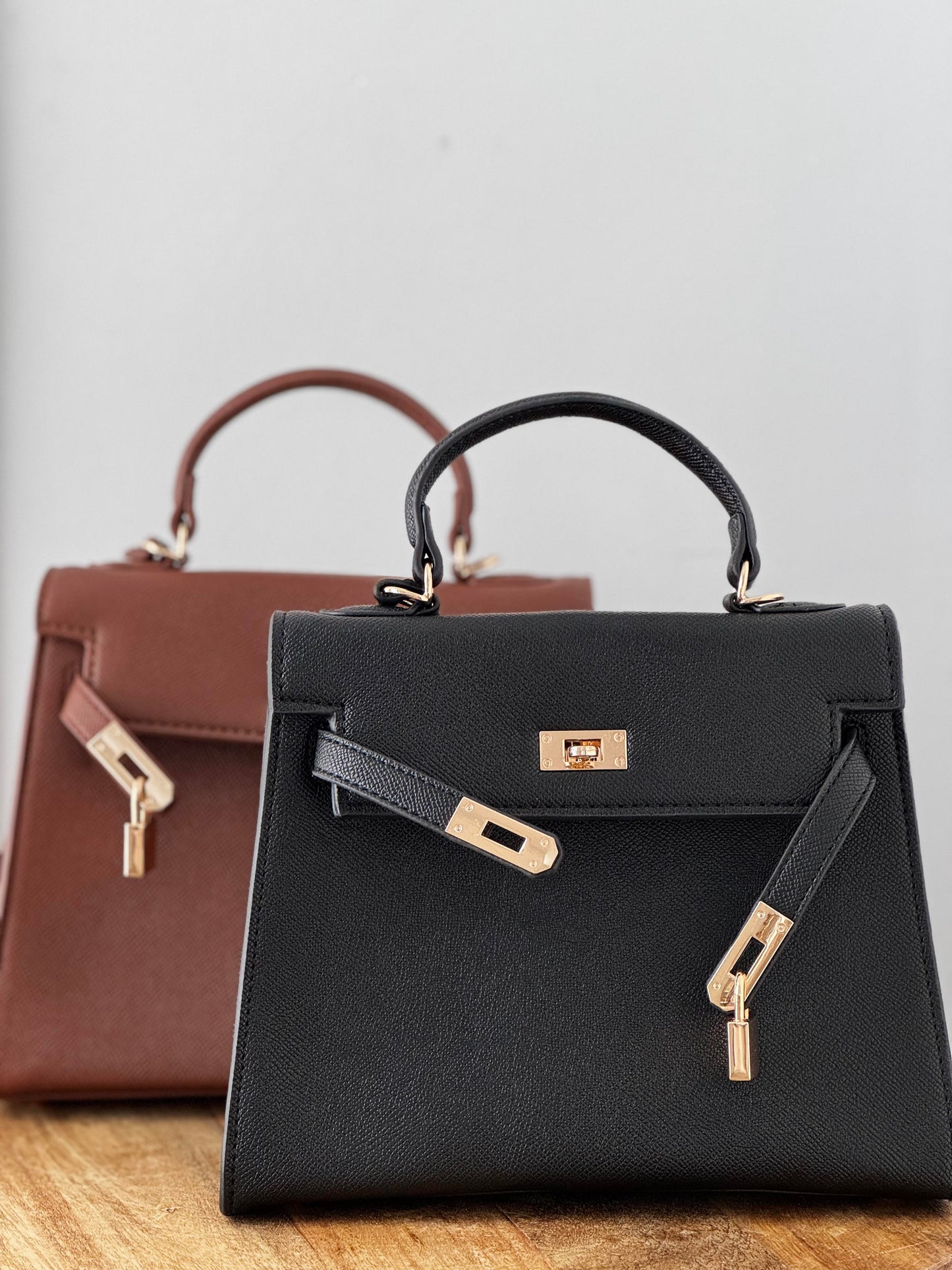 Bolso de mano candado