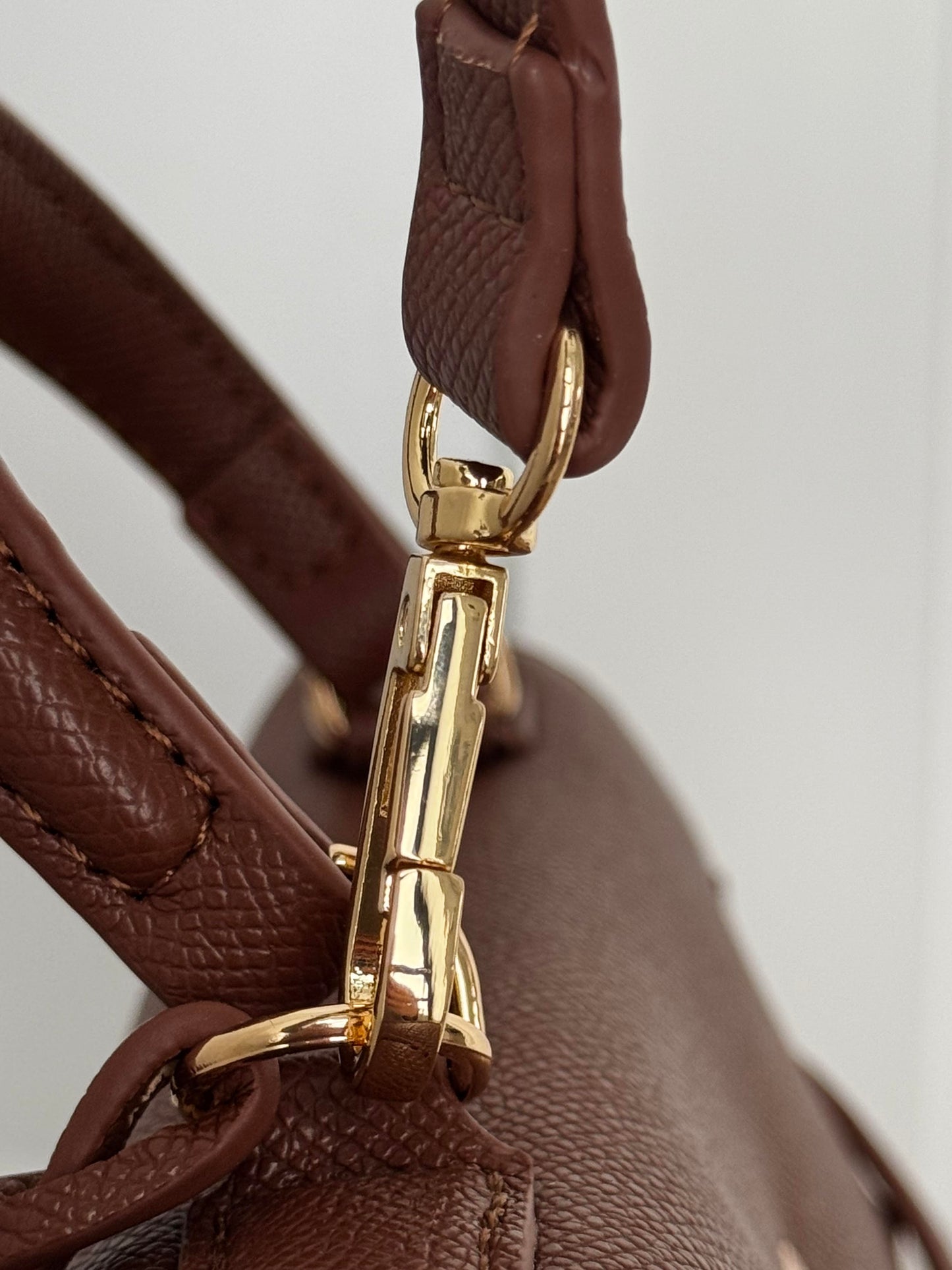 Bolso de mano candado