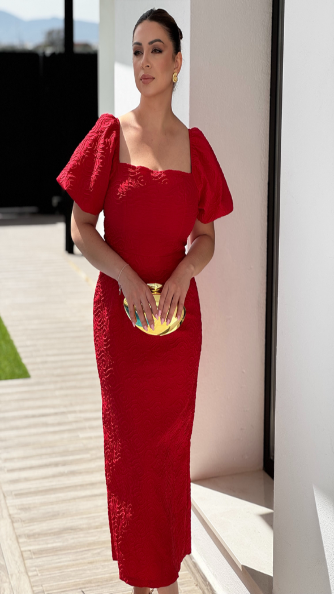 Vestido midi manga abullonada