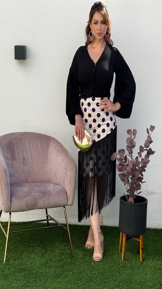 Falda lunares y flecos