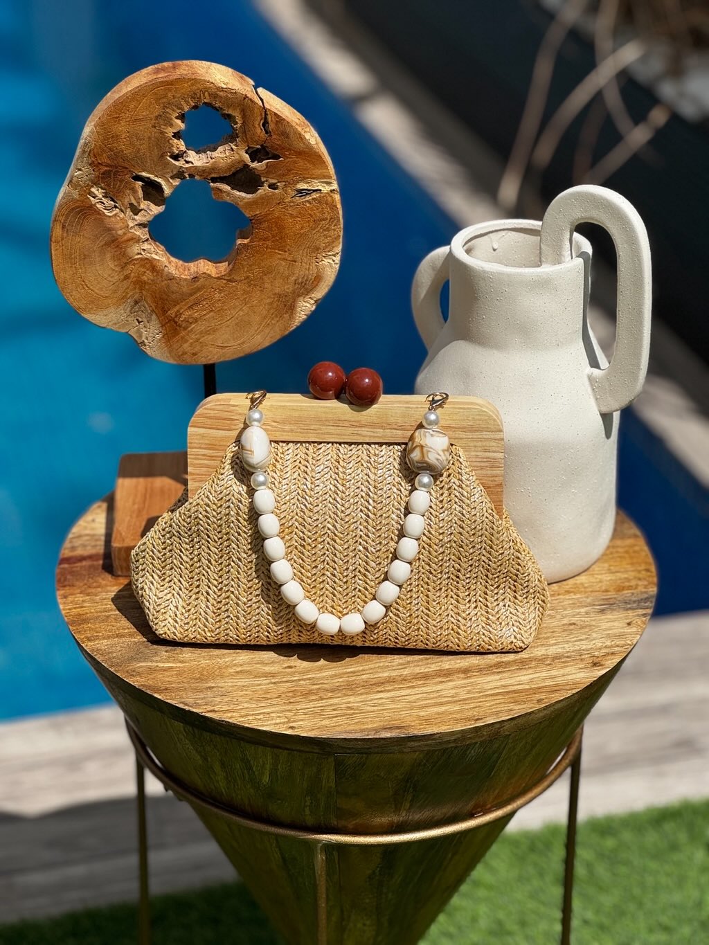 Bolso de mano con efecto rafia y madera