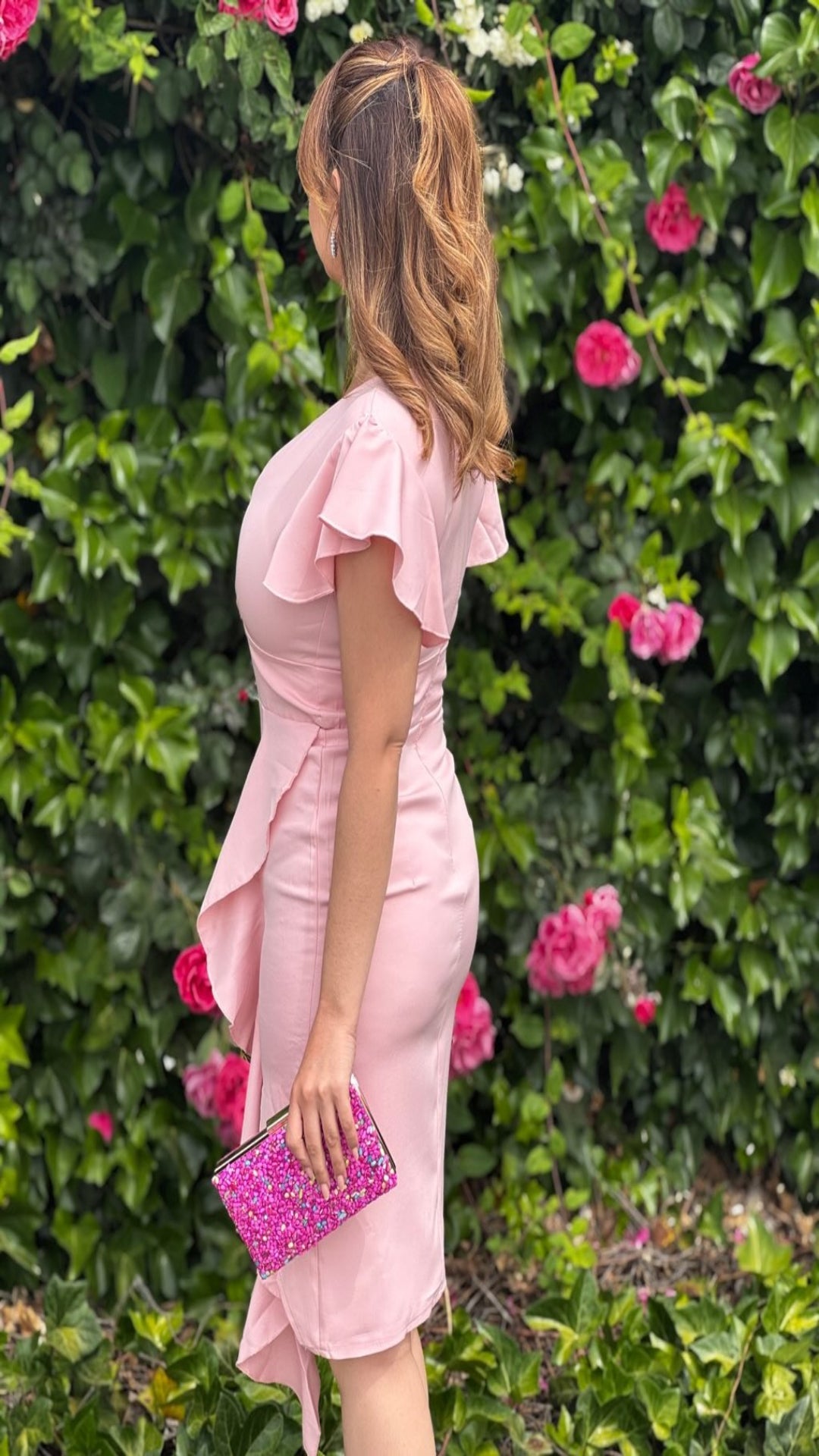Vestido midi volantes