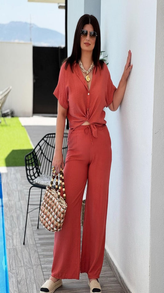 Conjunto camisa y pantalón casual