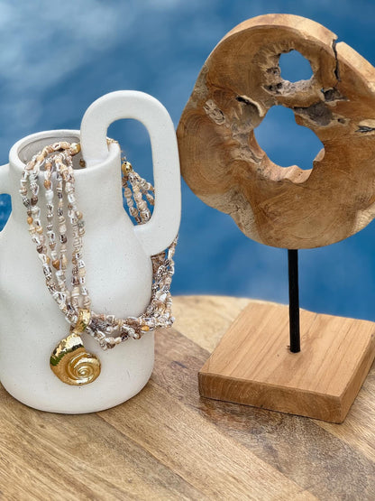 Collar concha charms