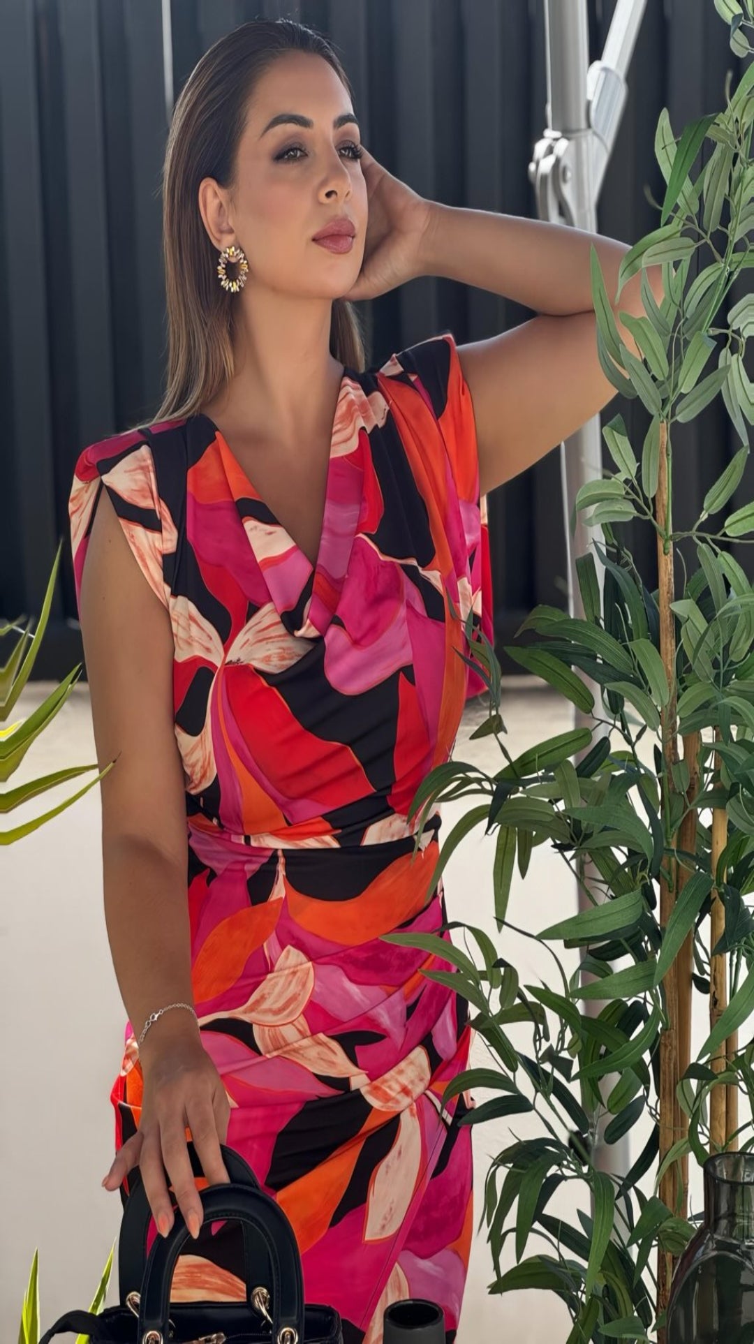 Vestido midi hombreras