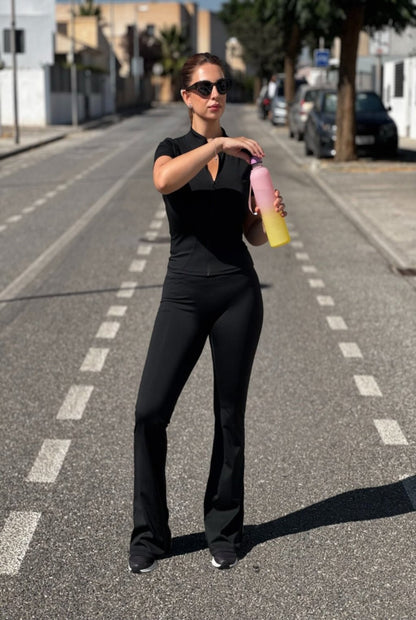 Conjunto deportivo negro