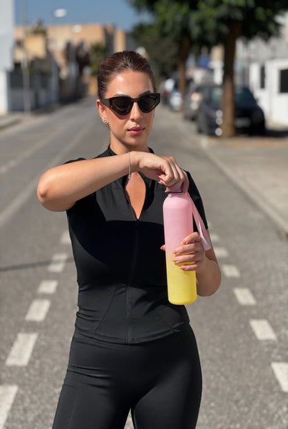 Conjunto deportivo negro