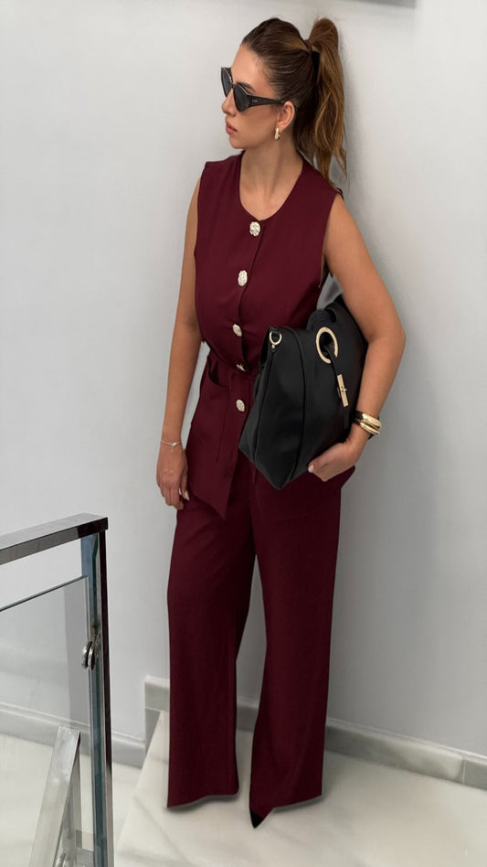 Conjunto chaleco burdeos