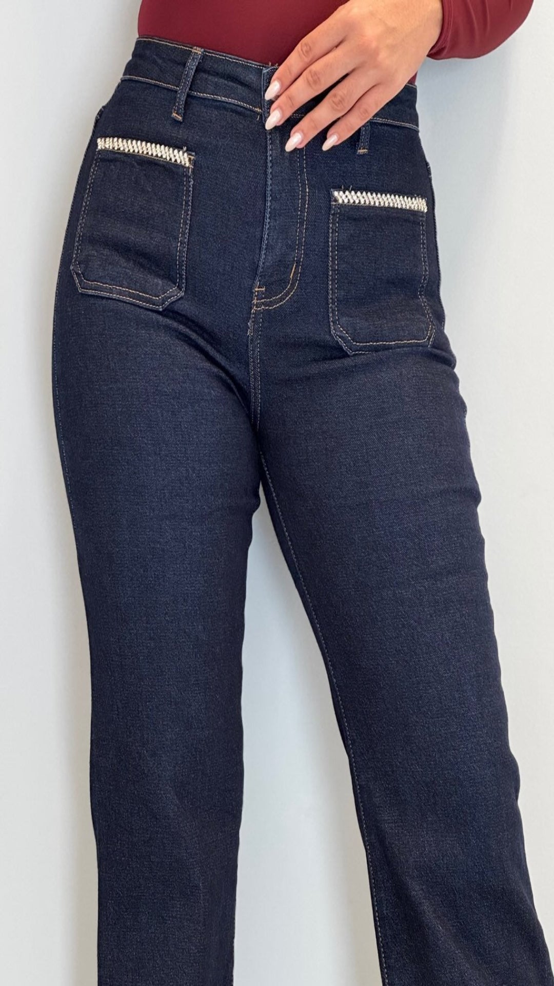 Jeans flare tiro medio