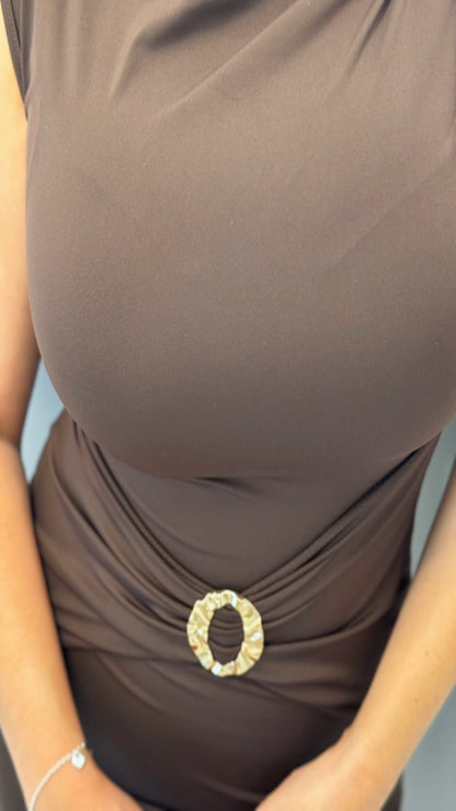 Vestido midi aplique dorado