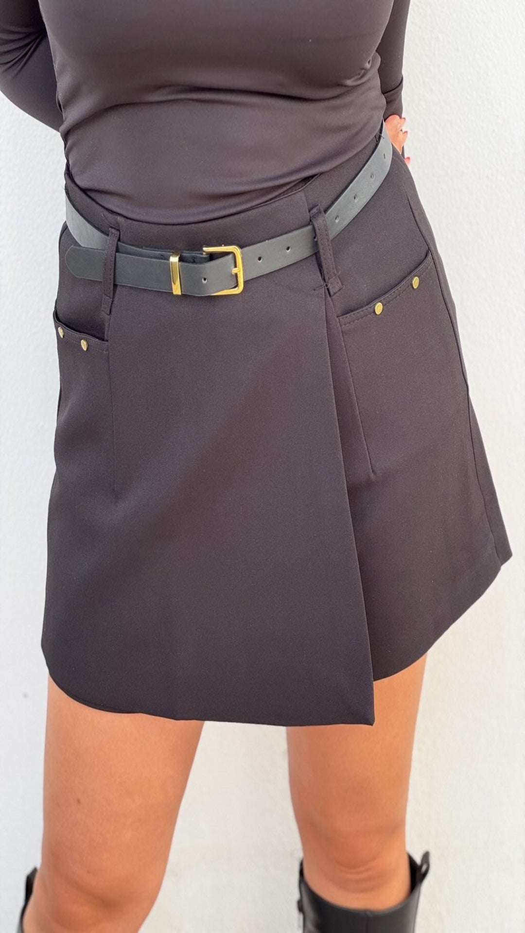 Falda pantalón con cinturón