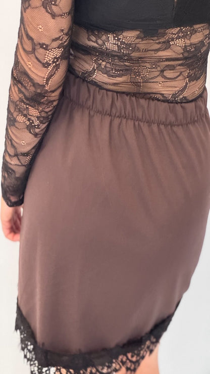 Falda mini combinada encaje