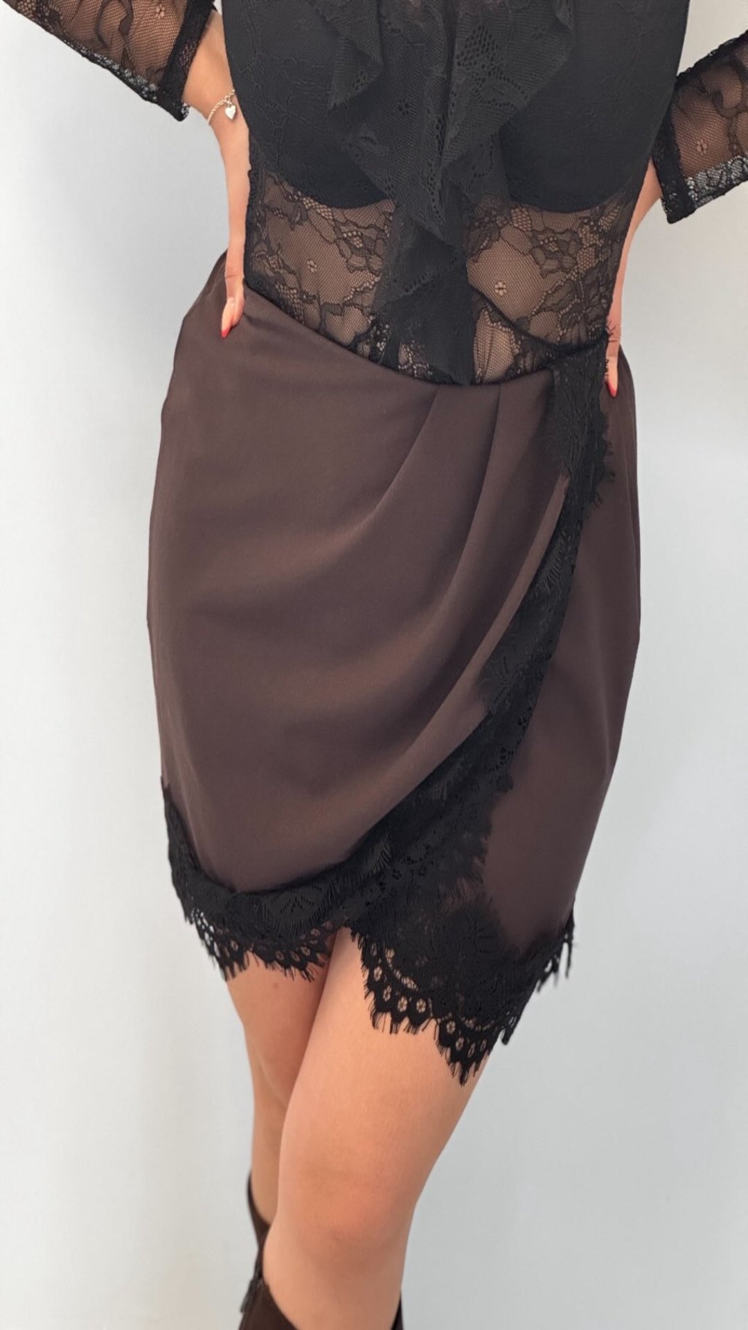 Falda mini combinada encaje