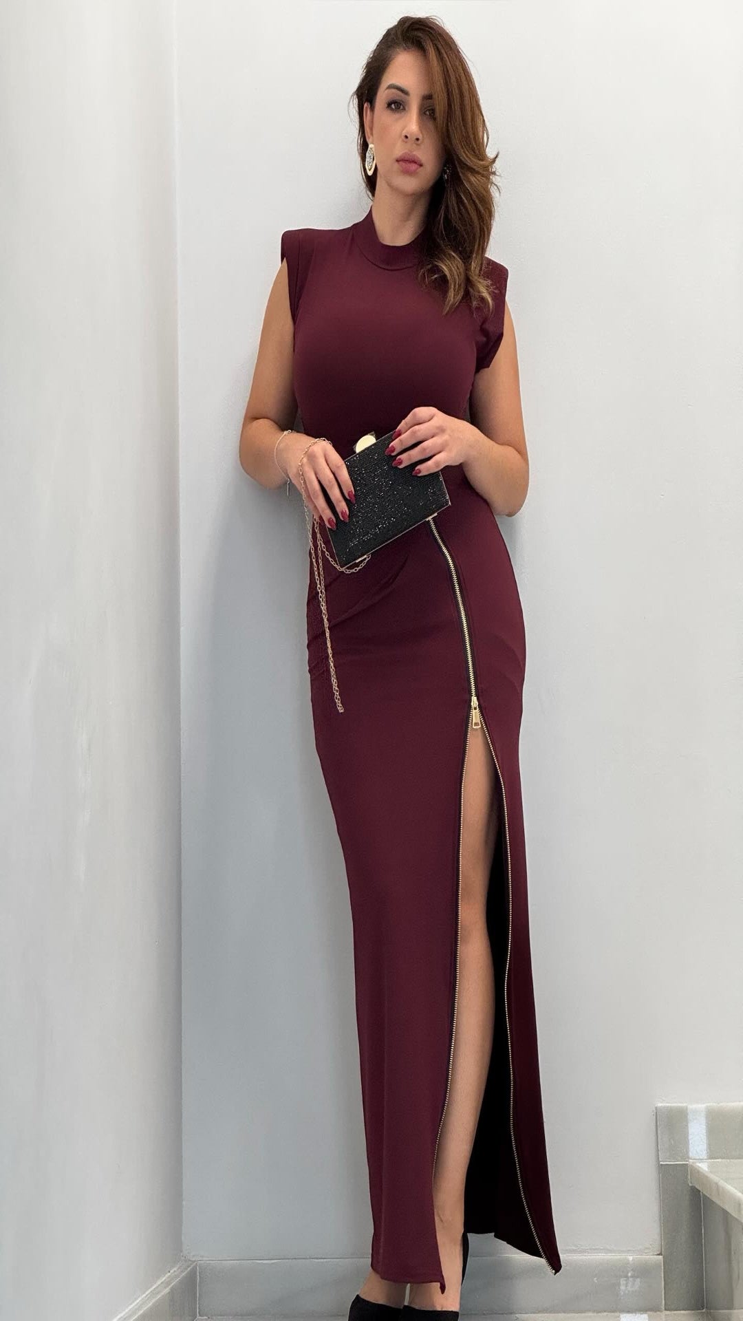 Vestido hombreras con cremallera