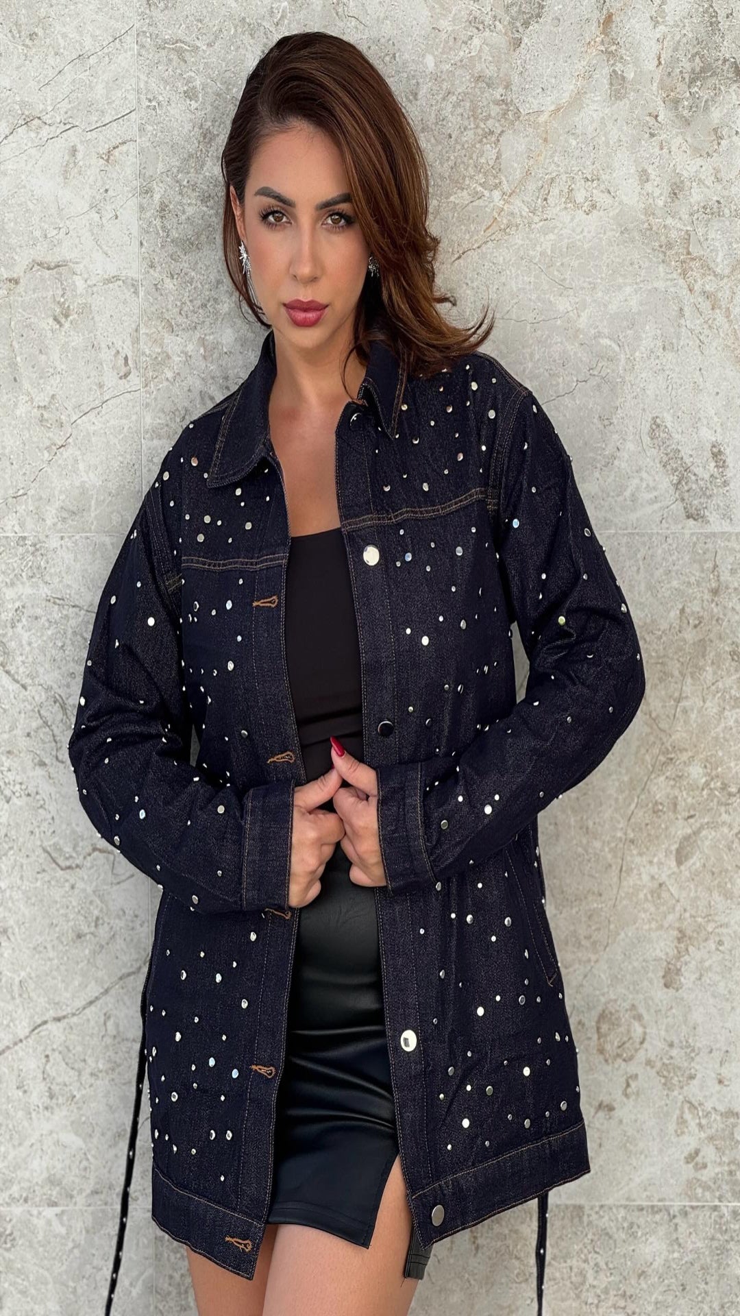 Sobrecamisa denim tachuelas