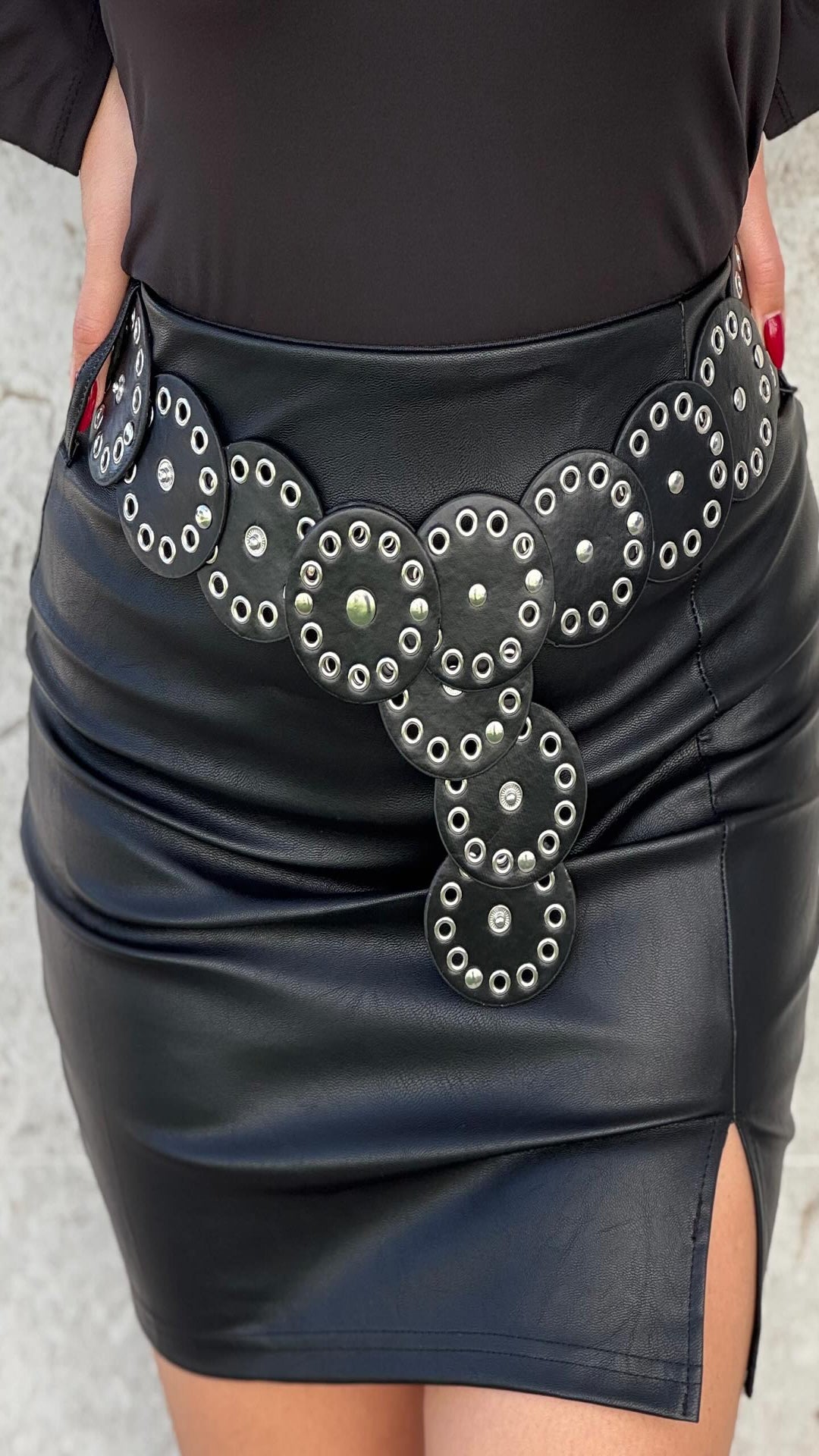 Falda polipiel  con cinturón