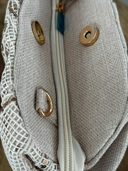Bolso efecto rafia con lentejuelas