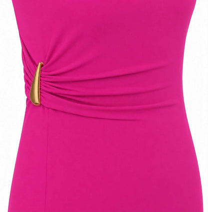 Vestido hombreras hebilla