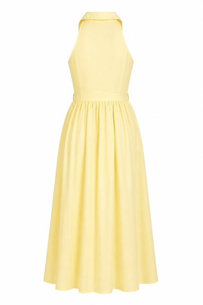 Vestido camisero con cinturón.