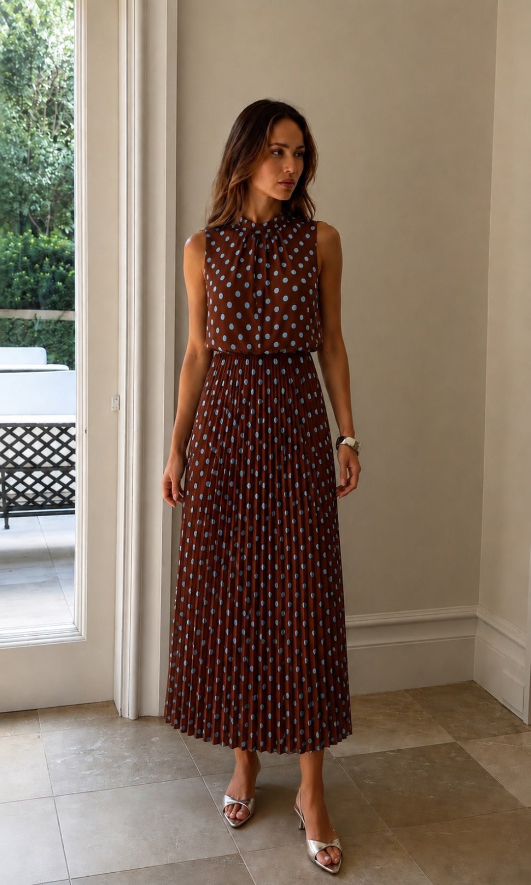 Vestido plisado lunares