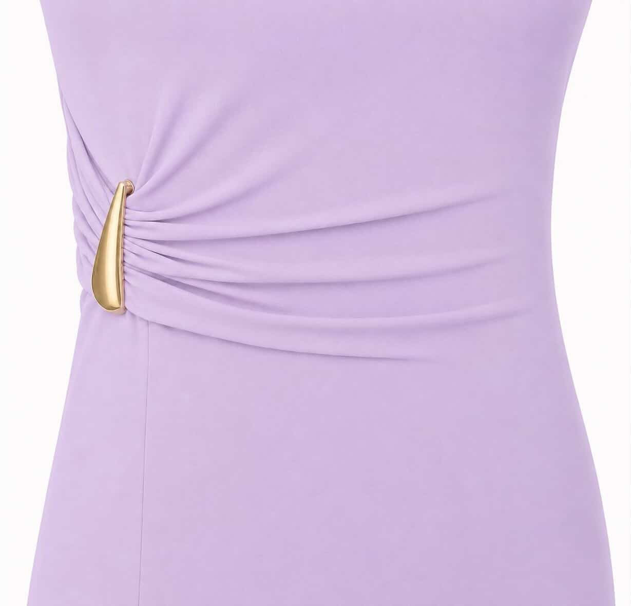 Vestido hombreras hebilla