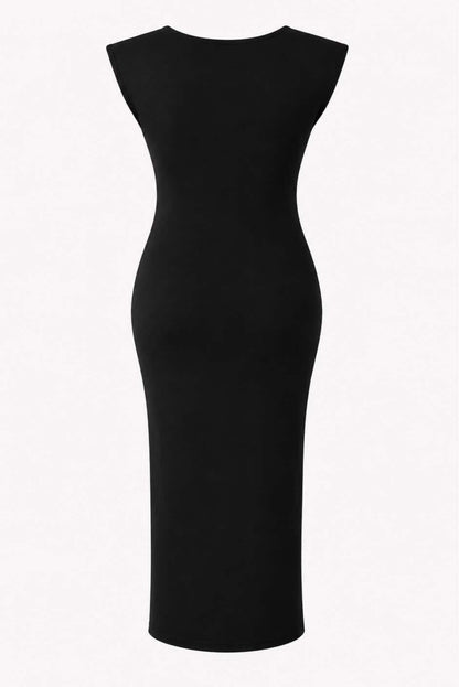 Vestido hombreras hebilla