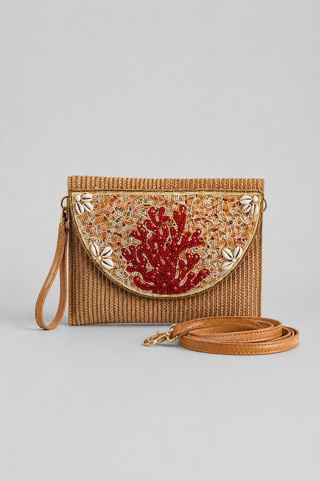 Bolso tipo sobre abalorios