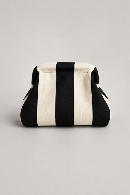 Bolso clutch rayas