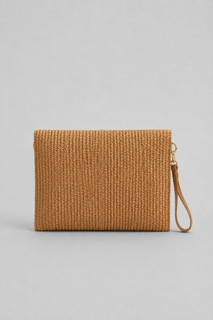 Bolso tipo sobre abalorios