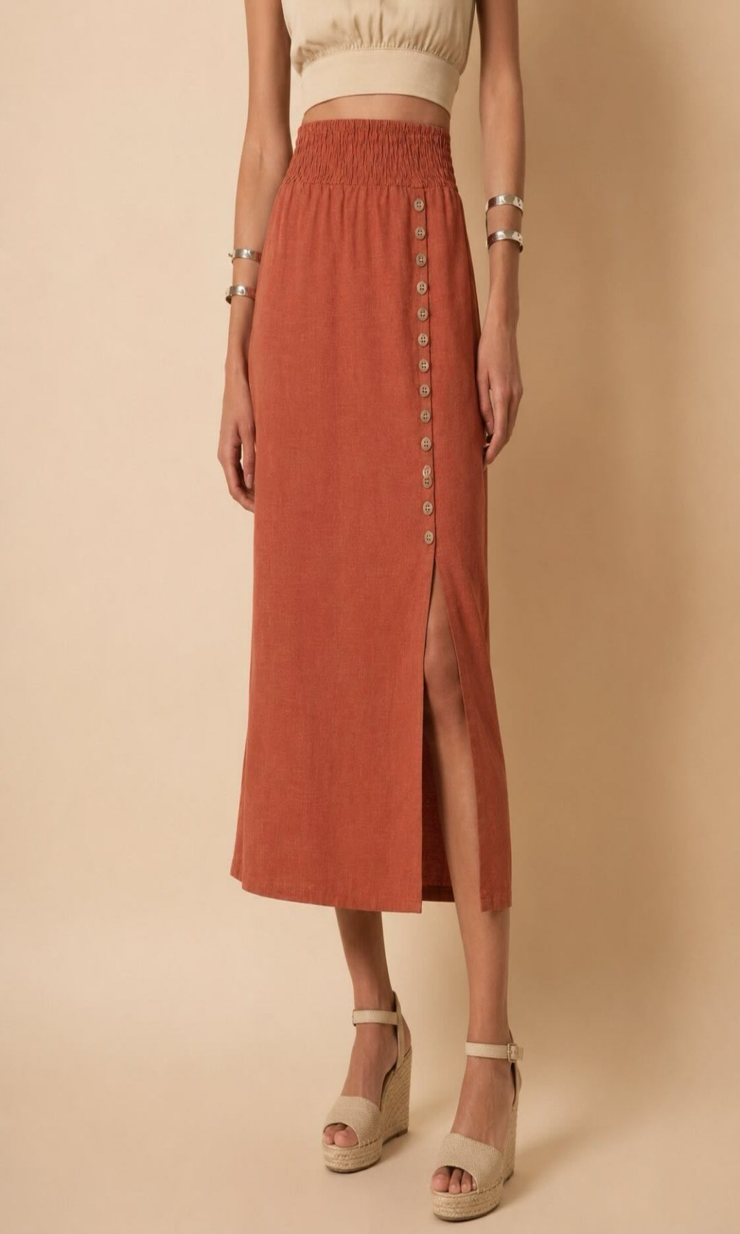 Falda midi con botones