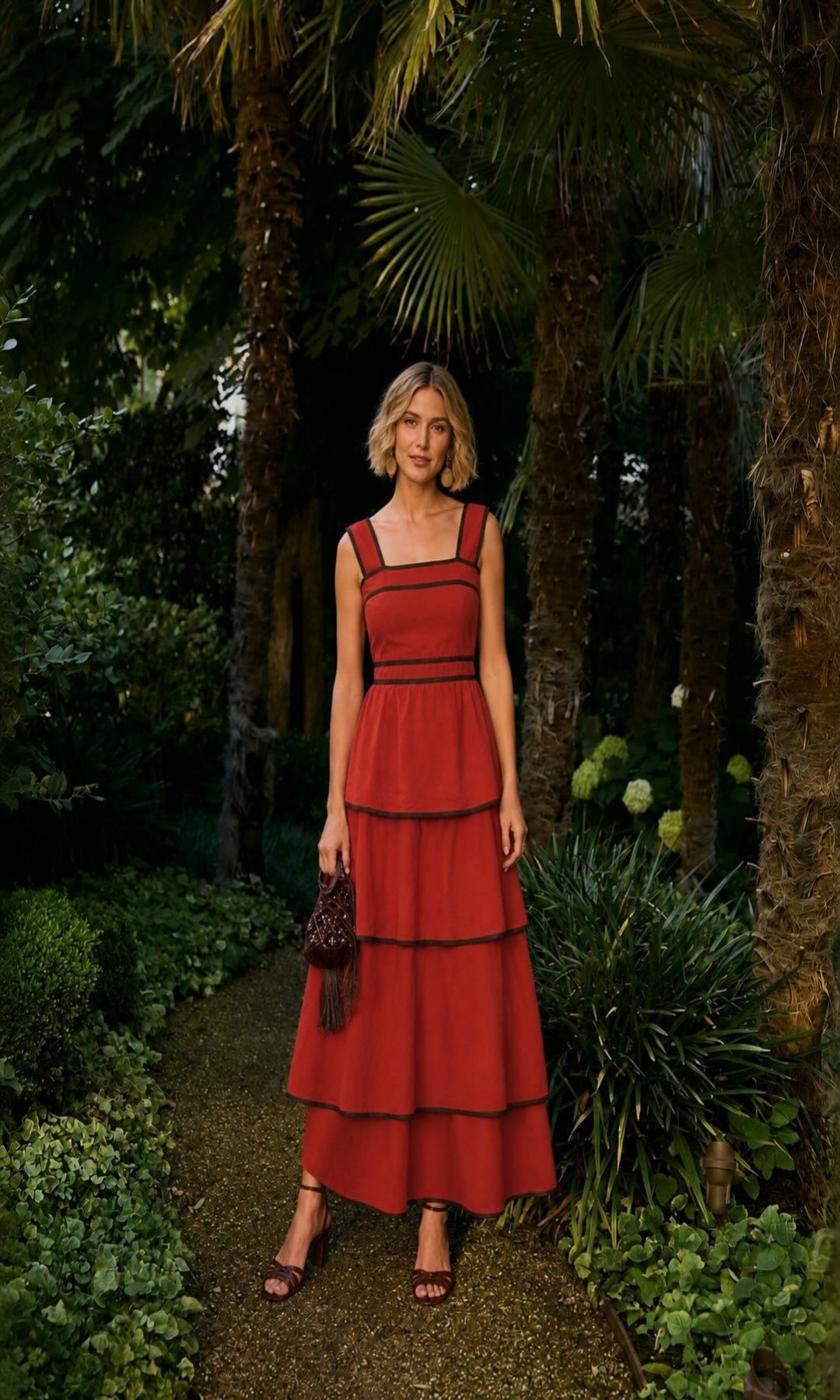 Vestido capas volantes