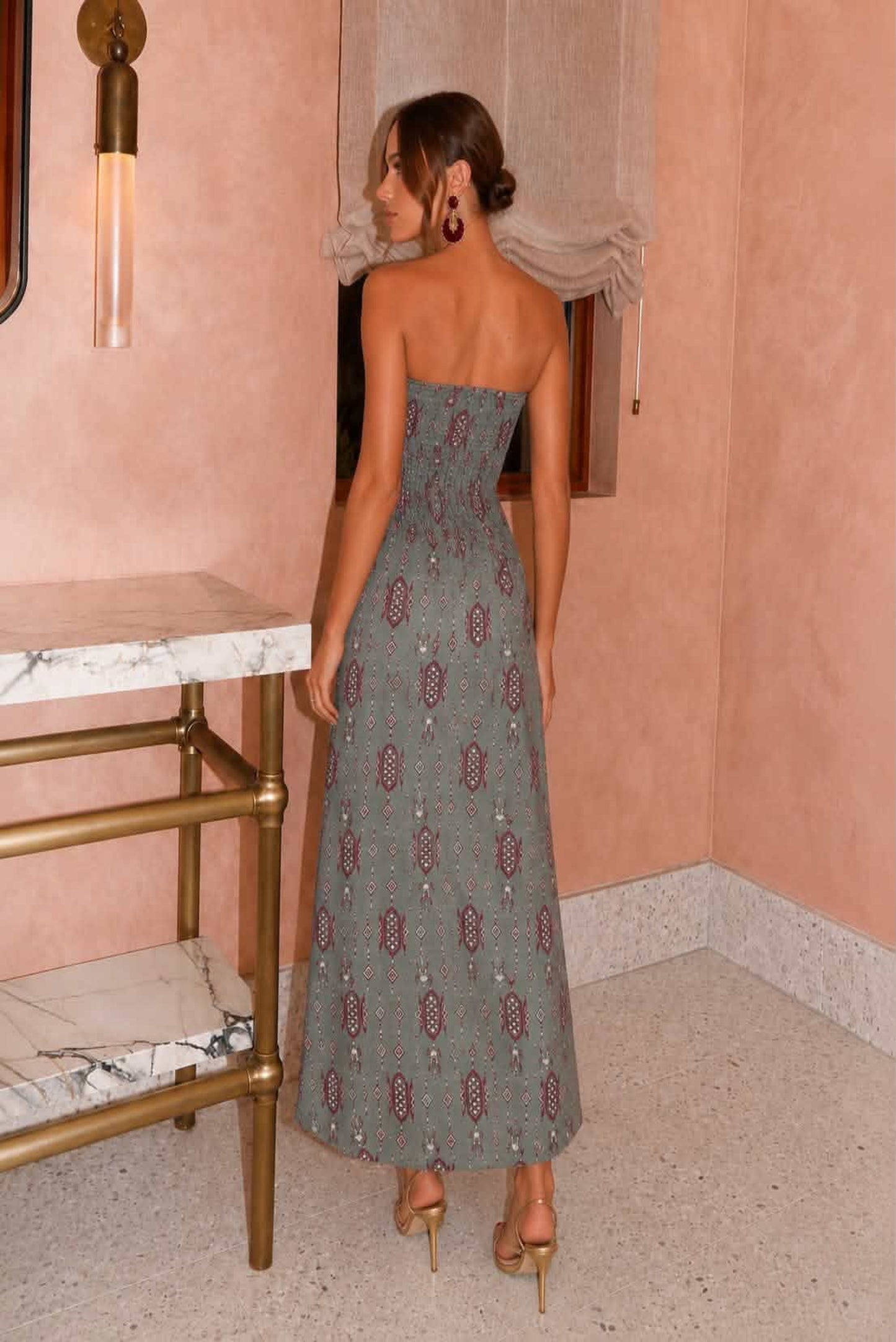 Vestido estampado con nudo