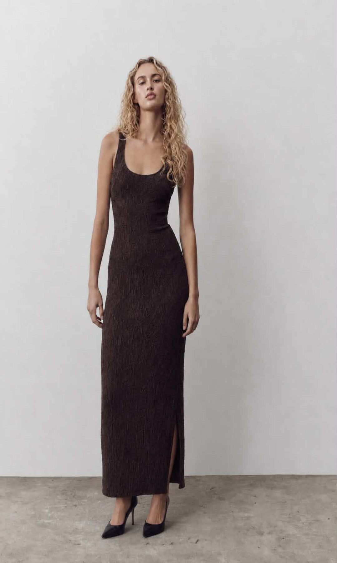 Vestido básico con tirantes